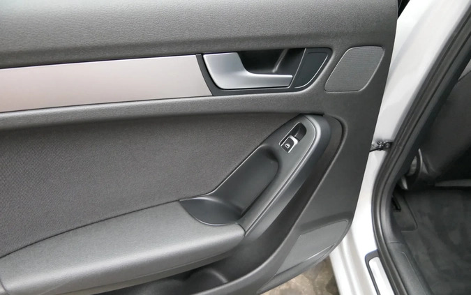 Audi A4 cena 43999 przebieg: 235000, rok produkcji 2013 z Orzesze małe 631